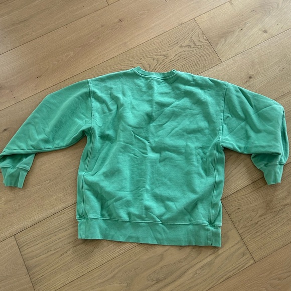 Green aritzia TNA boyfriend sweater size L - Picture 3 of 3